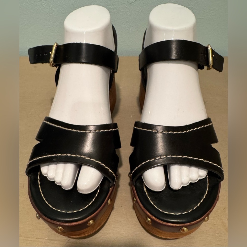Topshop Viv Clog Sandals. Black. Size 8.5.